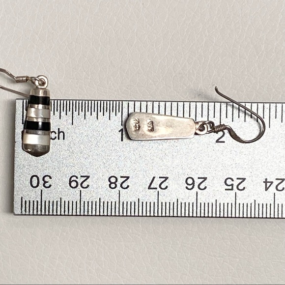 STERLING SILVER Mother of Pearl and Onix Earrings - Picture 6 of 7